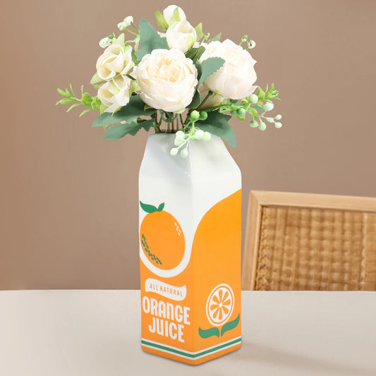 Vase Orange Juice